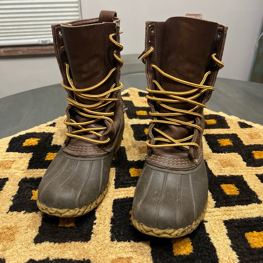 LL Bean Women’s 10” Maine Hunting Shoes Duck Boots Brown Leather Size 9 EM